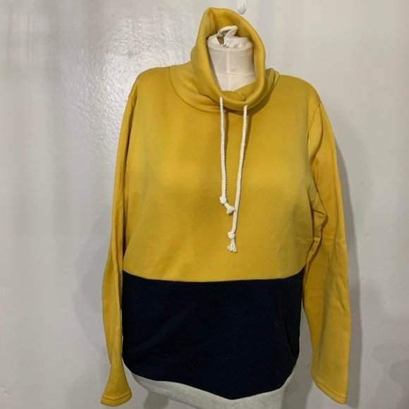 Cowl neck pullover - Picture 1 of 6